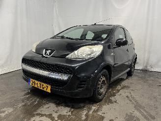 Coche accidentado Peugeot 107 107 Hatchback 1.0 12V (384F(1KR)) [50kW]  (06-2005/05-2014) 2010/6