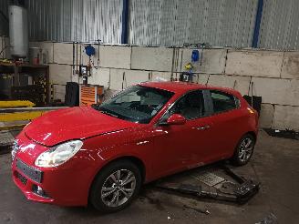 Uttjänta bilar auto Alfa Romeo Giulietta Giulietta (940) Hatchback 1.4 TB 16V MultiAir (940.A.2000) [125kW]  (0=
4-2010/10-2018) 2014/8