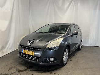 damaged passenger cars Peugeot 5008 5008 I (0A/0E) MPV 1.6 THP 16V (EP6CDT(5FV)) [115kW]  (09-2009/03-2017=
) 2011/5