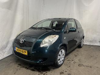 uszkodzony samochody osobowe Toyota Yaris Yaris II (P9) Hatchback 1.3 16V VVT-i (2SZFE) [64kW]  (08-2005/11-2010=
) 2006/6