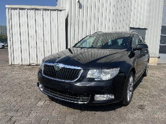 Damaged car Skoda Superb Superb Combi (3TAC/TAF) Combi 1.8 TSI 16V 4x4 (CDAA) [118kW]  (10-2009=
/05-2015) 2010/5