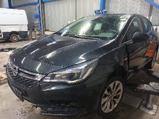 Salvage car Opel Astra Astra K Hatchback 5-drs 1.0 Turbo 12V (B10XFT(Euro 6)) [77kW]  (10-201=
5/12-2022) 2016/1