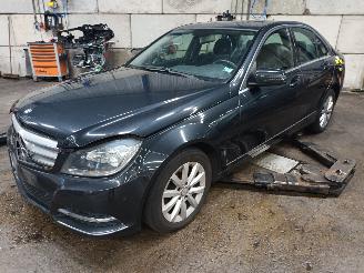 Salvage car Mercedes C-klasse C (W204) Sedan 2.2 C-220 CDI 16V BlueEFFICIENCY (OM651.911) [125kW]  (=
12-2008/01-2014) 2013/6