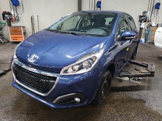 Vrakbiler auto Peugeot 208 208 I (CA/CC/CK/CL) Hatchback 1.2 Vti 12V PureTech 82 (EB2F(HMZ)) [60k=
W]  (03-2012/12-2019) 2017/1