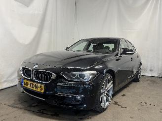 krockskadad bil auto BMW 3-serie 3 serie (F30) Sedan 320i 2.0 16V (N20-B20B) [135kW]  (03-2012/10-2018)= 2012/5