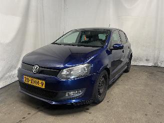 Vaurioauto  passenger cars Volkswagen Polo Polo V (6R) Hatchback 1.2 TDI 12V BlueMotion (CFWA(Euro 5)) [55kW]  (1=
0-2009/05-2014) 2012/6