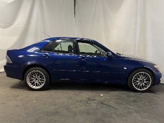 Lexus IS IS (E1) Sedan 200 2.0 24V (1G-FE) [114kW]  (04-1999/07-2005) picture 7
