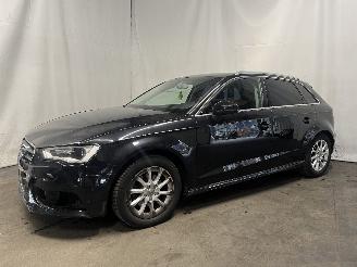 Audi A3 A3 Sportback (8VA/8VF) Hatchback 5-drs 1.6 TDI Ultra 16V (CRKB(Euro 5)=
) [81kW]  (09-2013/10-2020) picture 3