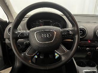 Audi A3 A3 Sportback (8VA/8VF) Hatchback 5-drs 1.6 TDI Ultra 16V (CRKB(Euro 5)=
) [81kW]  (09-2013/10-2020) picture 20
