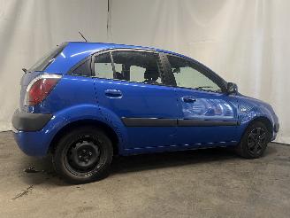 Kia Rio Rio II (DE) Hatchback 1.4 16V (G4EE) [71kW]  (03-2005/12-2011) picture 6