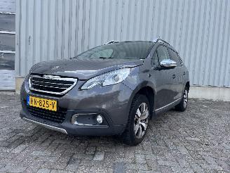 Schadeauto Peugeot 2008 2008 (CU) MPV 1.2 12V e-THP PureTech 110 (EB2DT(HNZ)) [81kW]  (01-2015=
/12-2019) 2015/12