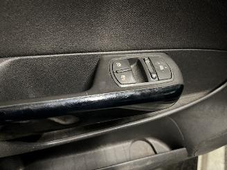 Opel Corsa Corsa D Hatchback 1.3 CDTi 16V ecoFLEX (A13DTE(Euro 5)) [70kW]  (06-20=
10/08-2014) picture 13
