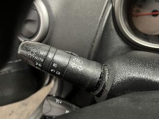 Nissan Note Note (E11) MPV 1.6 16V (HR16DE) [81kW]  (03-2006/06-2012) picture 21