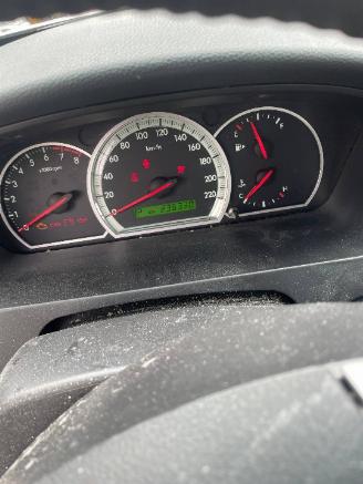 Daewoo Epica Epica Sedan 2.5 24V (LBK) [115kW]  (06-2006/12-2011) picture 2