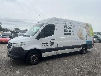 Mercedes Sprinter Sprinter 3,5t (907.6/910.6) Van 315 CDI 2.0 D RWD (OM654.920) [110kW] =
 (06-2020/...) picture 3