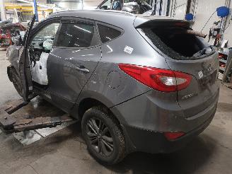 Hyundai Ix35 iX35 (LM) SUV 1.6 GDI 16V (G4FD(Euro 4)) [99kW]  (11-2010/09-2015) picture 4