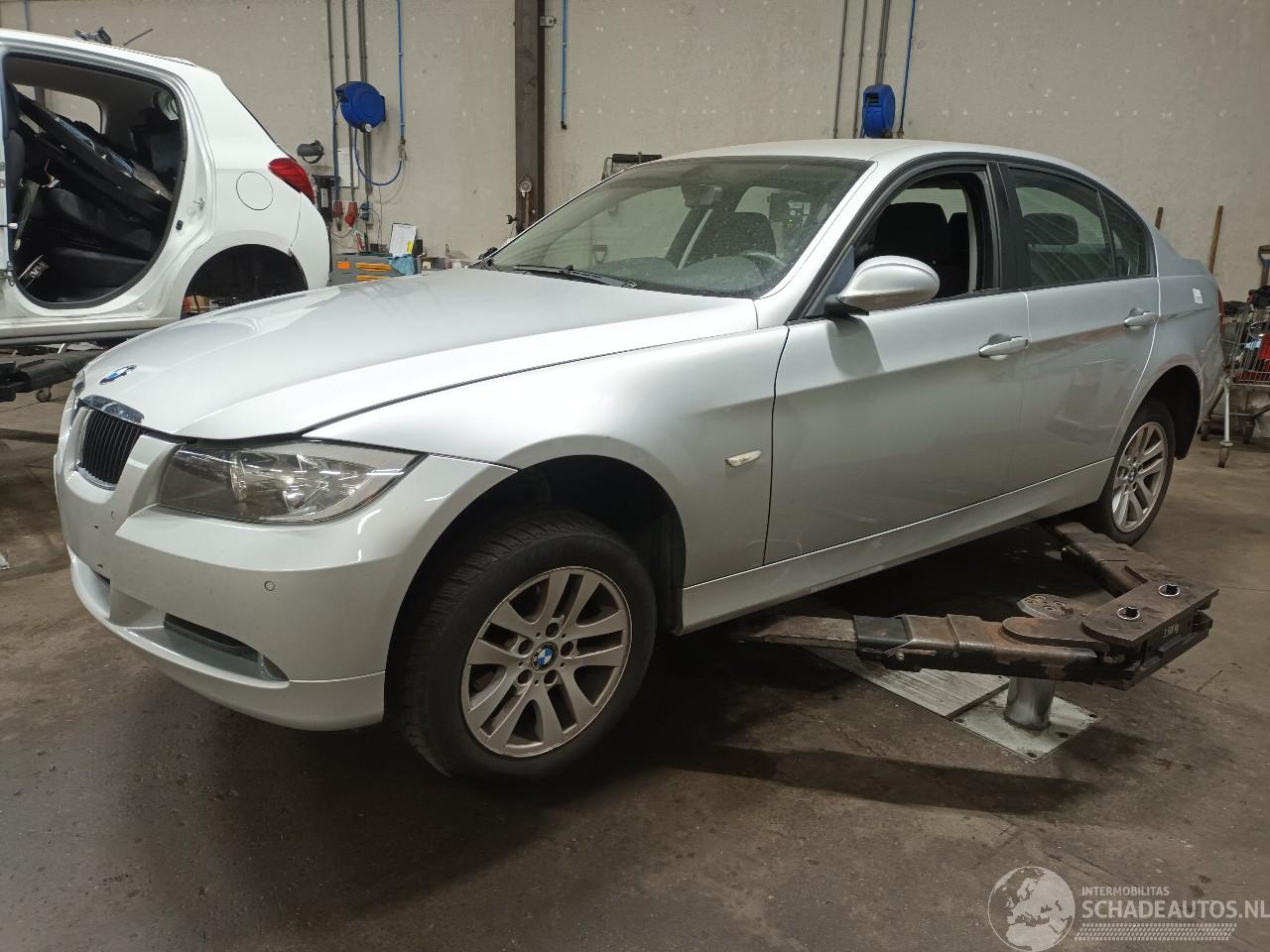 BMW 3-serie 3 serie (E90) Sedan 318i 16V (N46-B20B) [95kW]  (09-2005/08-2007)