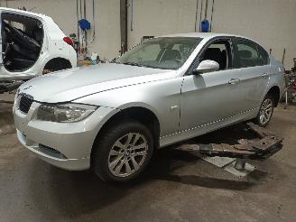 Vrakbiler auto BMW 3-serie 3 serie (E90) Sedan 318i 16V (N46-B20B) [95kW]  (09-2005/08-2007) 2007/6
