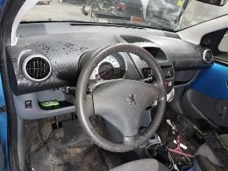 Peugeot 107 107 Hatchback 1.0 12V (384F(1KR)) [50kW]  (06-2005/05-2014) picture 5