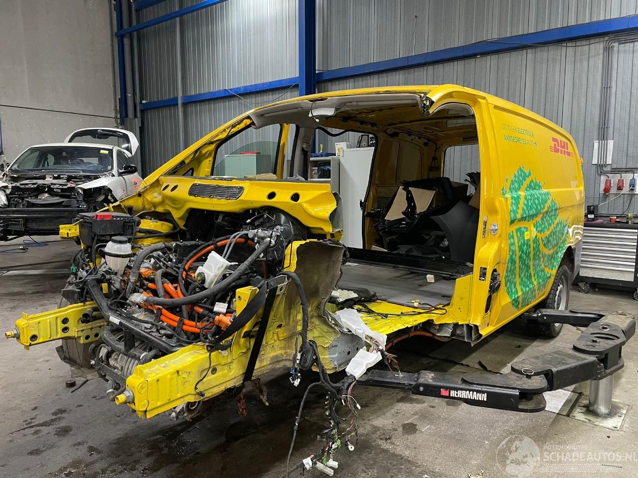 Mercedes  Vito (447.6) Van eVito 41/60/66 kWh (EM780.701) [85kW]  (03-2019/...)