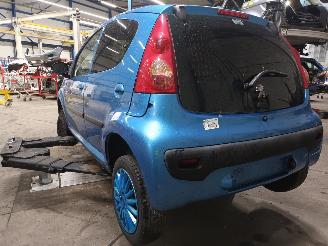 Peugeot 107 107 Hatchback 1.0 12V (384F(1KR)) [50kW]  (06-2005/05-2014) picture 4