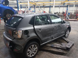 Volkswagen Polo Polo V (6R) Hatchback 1.4 TDI 12V 105 (CUTA) [77kW]  (05-2014/10-2017)= picture 3
