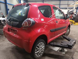 Toyota Aygo Aygo (B10) Hatchback 1.0 12V VVT-i (1KR-FE) [50kW]  (07-2005/05-2014) picture 3
