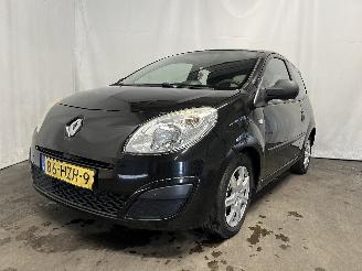 skadebil auto Renault Twingo Twingo II (CN) Hatchback 3-drs 1.2 (D7F-800(Euro 4)) [43kW]  (03-2007/=
09-2014) 2009/4