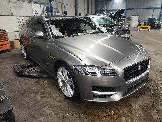 Jaguar XF XF Sportbrake Combi 2.0 D 25d 16V AWD (204DTA(AJ20D4)) [177kW]  (07-20=
17/...) picture 2