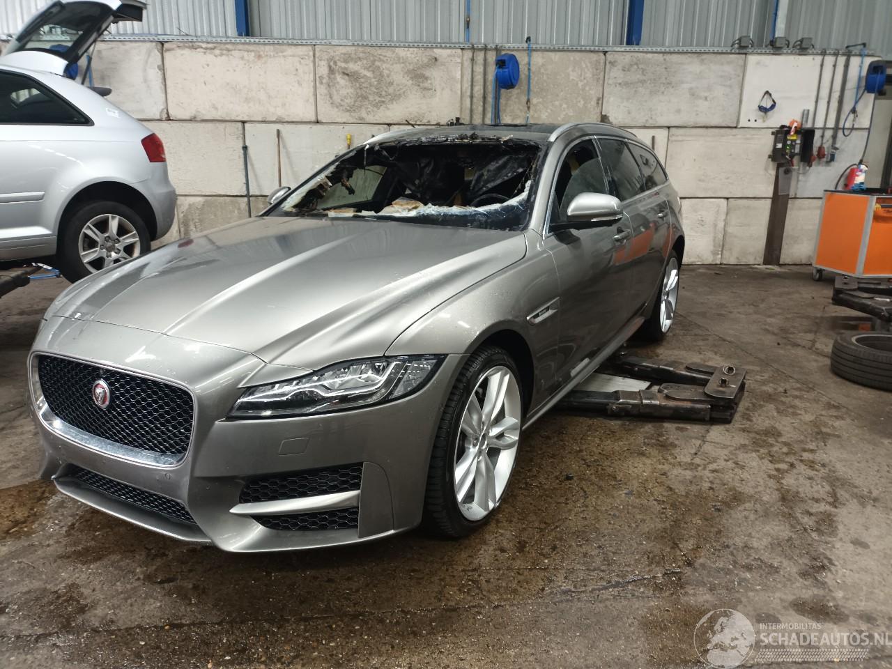 Jaguar XF XF Sportbrake Combi 2.0 D 25d 16V AWD (204DTA(AJ20D4)) [177kW]  (07-20=
17/...)