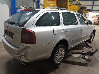Skoda Octavia Octavia Combi (1Z5) Combi 5-drs 1.6 TDI Greenline (CAYC) [77kW]  (06-2=
009/04-2013) picture 3