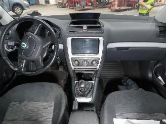 Skoda Octavia Octavia Combi (1Z5) Combi 5-drs 1.6 TDI Greenline (CAYC) [77kW]  (06-2=
009/04-2013) picture 5
