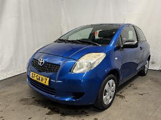 Vaurioauto  passenger cars Toyota Yaris Yaris II (P9) Hatchback 1.0 12V VVT-i (1KR-FE) [51kW]  (08-2005/12-201=
1) 2008/7