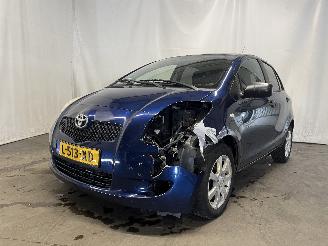 Coche accidentado Toyota Yaris Yaris II (P9) Hatchback 1.3 16V VVT-i (2SZFE) [64kW]  (08-2005/11-2010=
) 2009/3