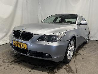 skadebil auto BMW 5-serie 5 serie (E60) Sedan 525i 24V (M54-B25(256S5)) [141kW]  (09-2003/02-200=
5) 2004/7