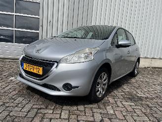 uszkodzony samochody osobowe Peugeot 208 208 I (CA/CC/CK/CL) Hatchback 1.2 Vti 12V PureTech 82 (EB2F(HMZ)) [60k=
W]  (03-2012/12-2019) 2013/2