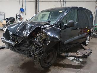 Vrakbiler bedrijf Peugeot Partner Partner (GC/GF/GG/GJ/GK) Van 1.6 HDI 75 (DV6ETED(9HN)) [55kW]  (07-201=
1/06-2016) 2015