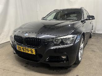 Voiture accidenté BMW 3-serie 3 serie Touring (F31) Combi 318i 1.5 TwinPower Turbo 12V (B38-B15A) [1=
00kW]  (07-2015/06-2019) 2019/6
