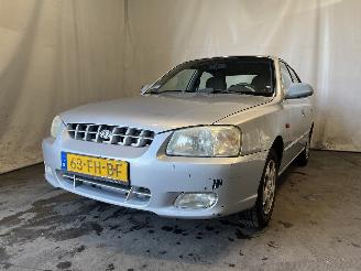  Hyundai Accent Accent Sedan 1.5i 12V (G4EB) [66kW]  (01-2000/06-2006) 2000/3