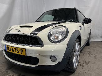skadebil auto Mini Clubman Clubman (R55) Combi 1.6 16V Cooper S (N14-B16A) [128kW]  (08-2007/07-2=
010) 2009/2