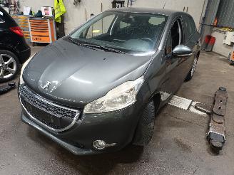Uttjänta bilar auto Peugeot 208 208 I (CA/CC/CK/CL) Hatchback 1.2 Vti 12V PureTech 82 (EB2F(HMZ)) [60k=
W]  (03-2012/12-2019) 2013/4