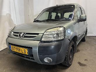 Coche accidentado Peugeot Partner Partner Combispace MPV 1.6 16V (TU5JP4(NFU)) [80kW]  (07-2001/03-2008)= 2004/10