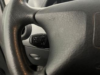 Peugeot Partner Partner Combispace MPV 1.6 16V (TU5JP4(NFU)) [80kW]  (07-2001/03-2008)= picture 18