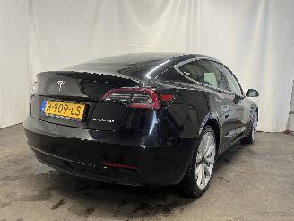 Tesla Model 3 Model 3 Sedan Long Range AWD 75 kWh (3D3) [258kW]  (06-2018/...) picture 5