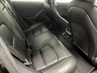 Tesla Model 3 Model 3 Sedan Long Range AWD 75 kWh (3D3) [258kW]  (06-2018/...) picture 17