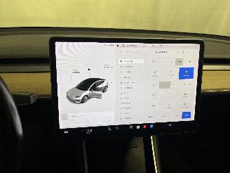 Tesla Model 3 Model 3 Sedan Long Range AWD 75 kWh (3D5) [258kW]  (06-2018/...) picture 20