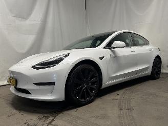 Tesla Model 3 Model 3 Sedan Long Range AWD 75 kWh (3D5) [258kW]  (06-2018/...) picture 3