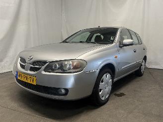 Unfallwagen Nissan Almera Almera (N16) Hatchback 1.8 16V (QG18DE) [85kW]  (10-2002/11-2006) 2004/12