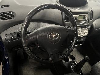 Toyota Yaris Yaris Verso (P2) MPV 1.3 16V (2NZFE) [62kW]  (11-2002/09-2005) picture 15