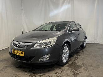 Voiture accidenté Opel Astra Astra J (PC6/PD6/PE6/PF6) Hatchback 5-drs 1.4 Turbo 16V (A14NET(Euro 5=
)) [103kW]  (12-2009/10-2015) 2010/5